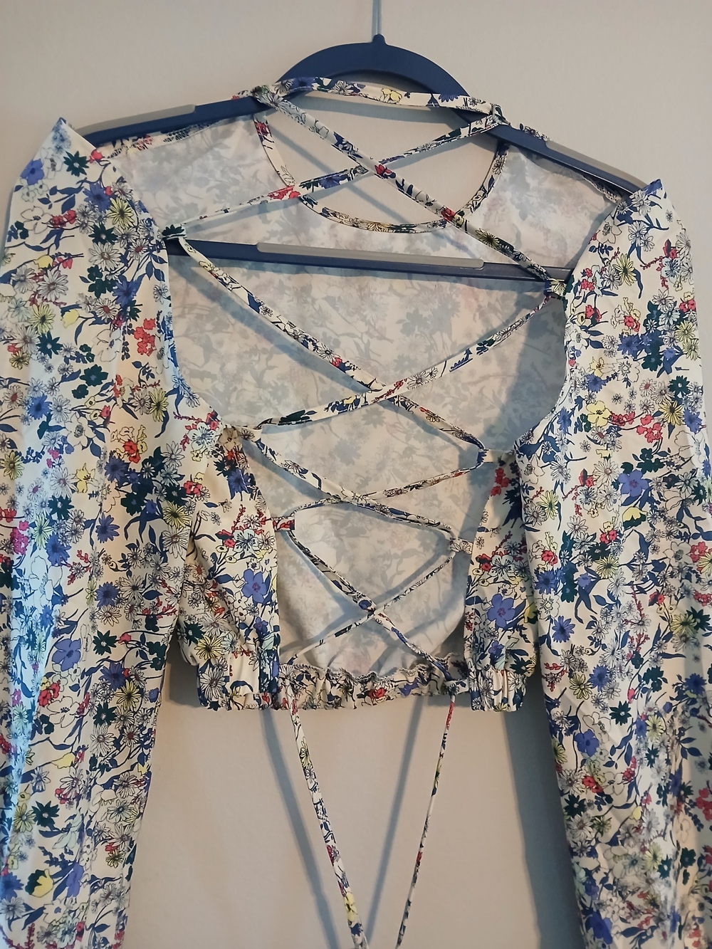 SHEIN White Floral Lace-Up Crop Top with Blue, Green & Yellow Accents
